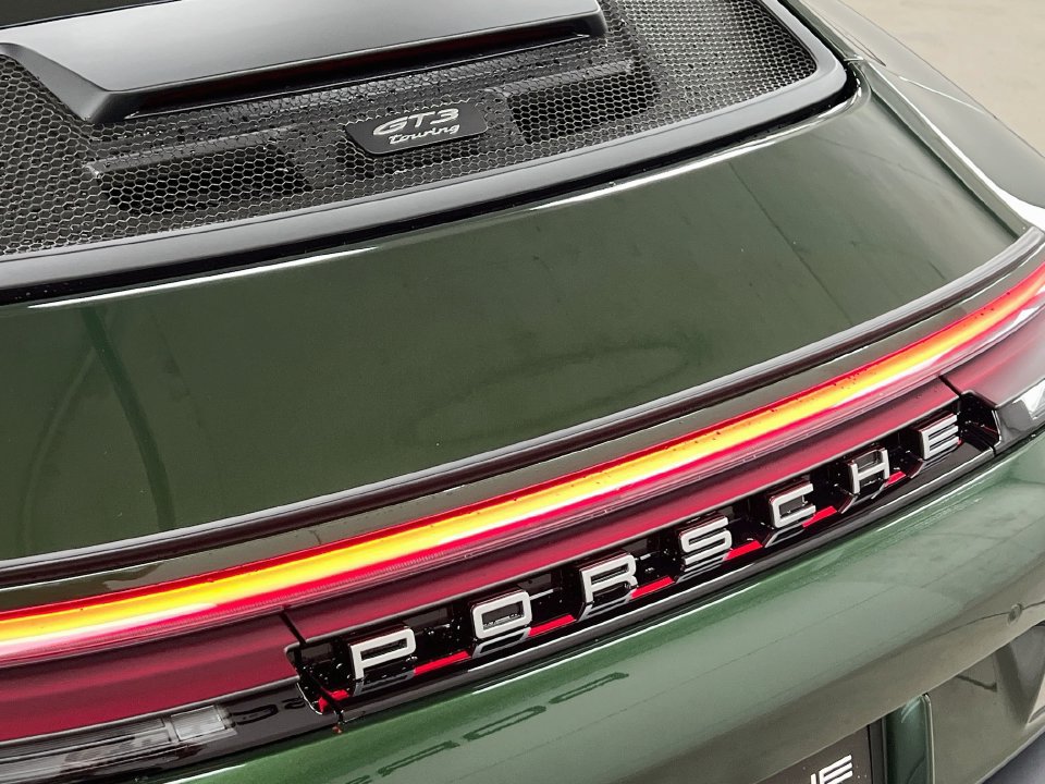 Certified 2025 Porsche 911 GT3 RWD image 32