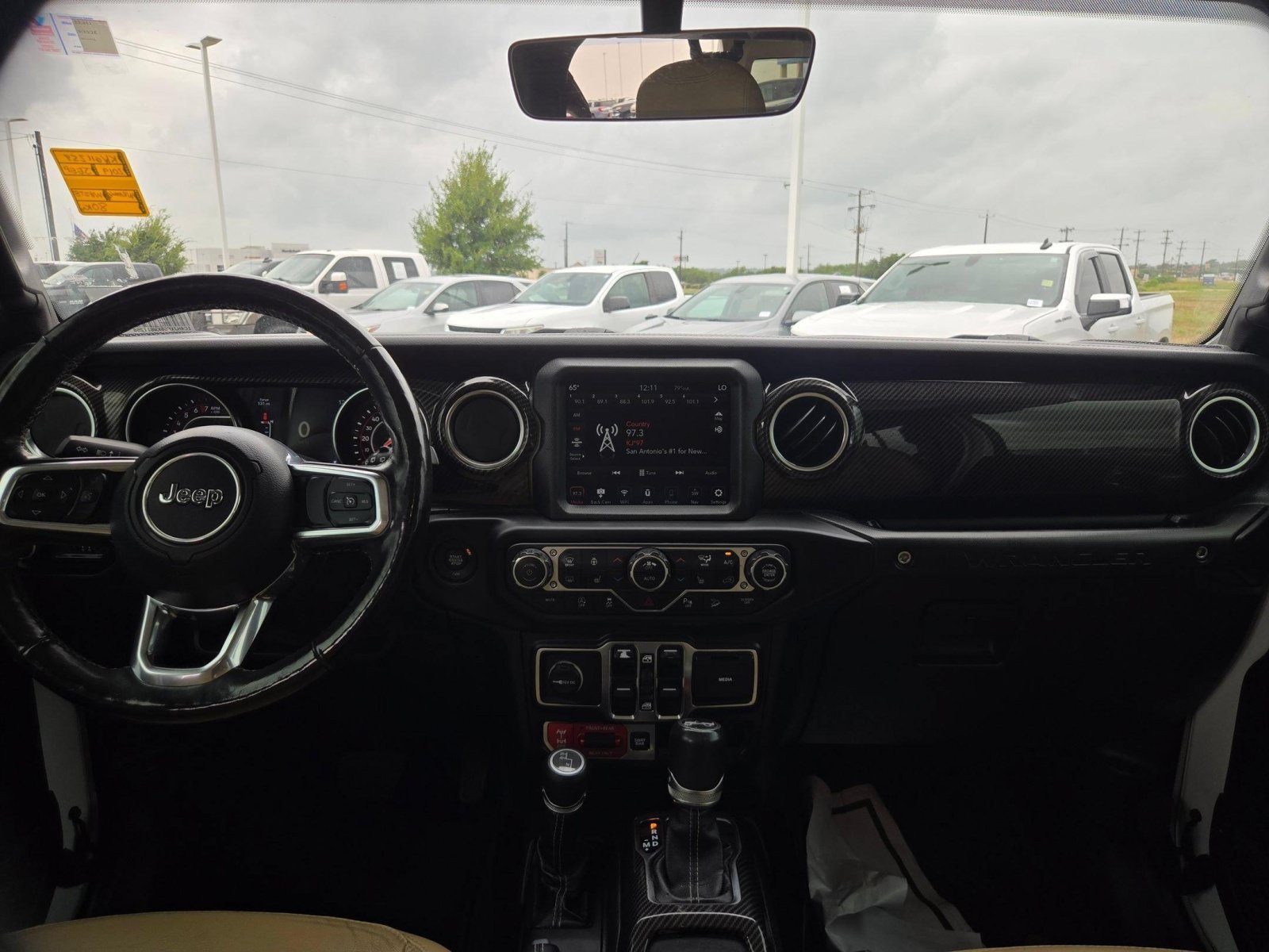 Used 2019 Jeep Wrangler Unlimited Rubicon AWD/4WD image 15