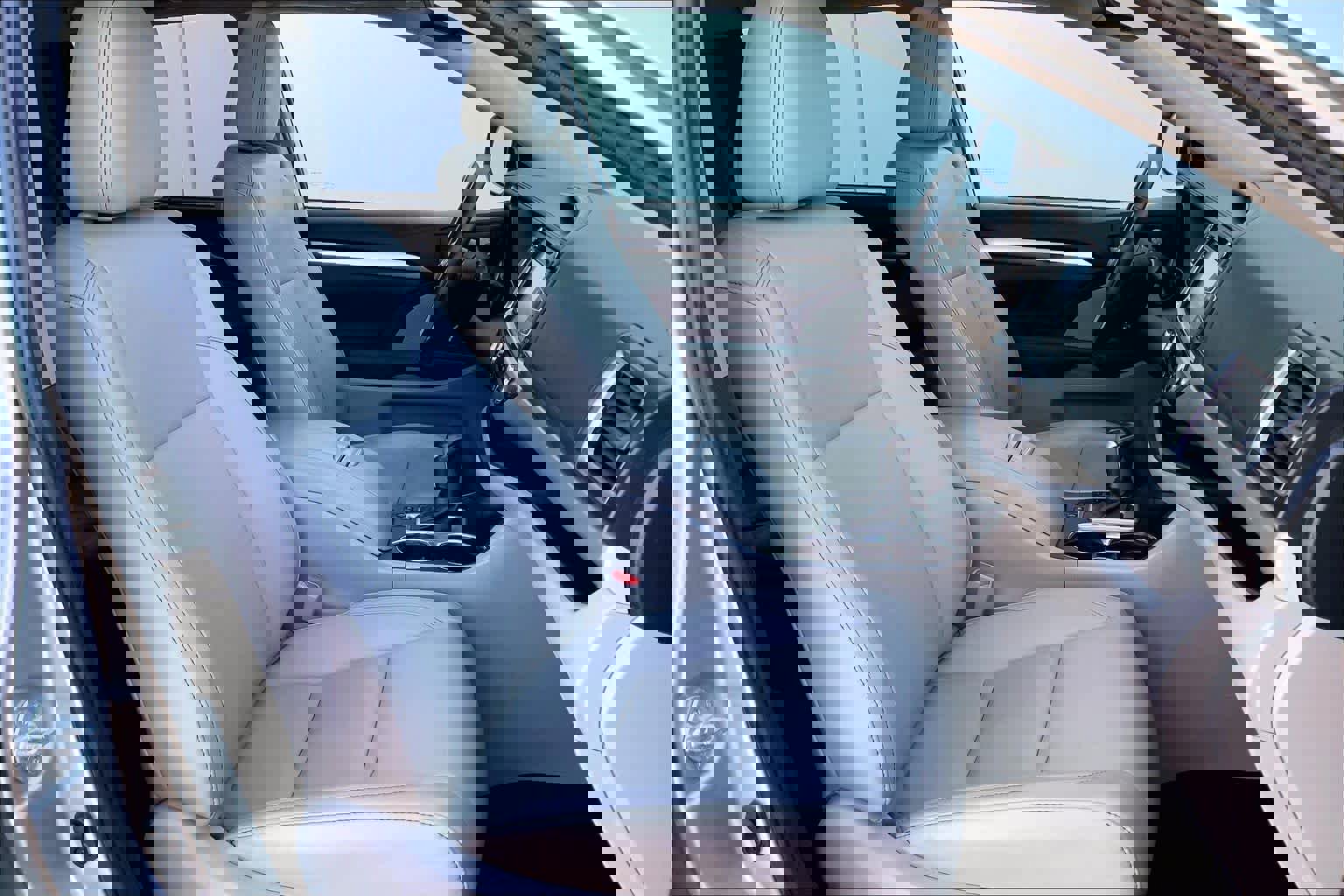 Used 2019 Toyota Highlander XLE w/ Carpet Mat Package (TMS) image 7