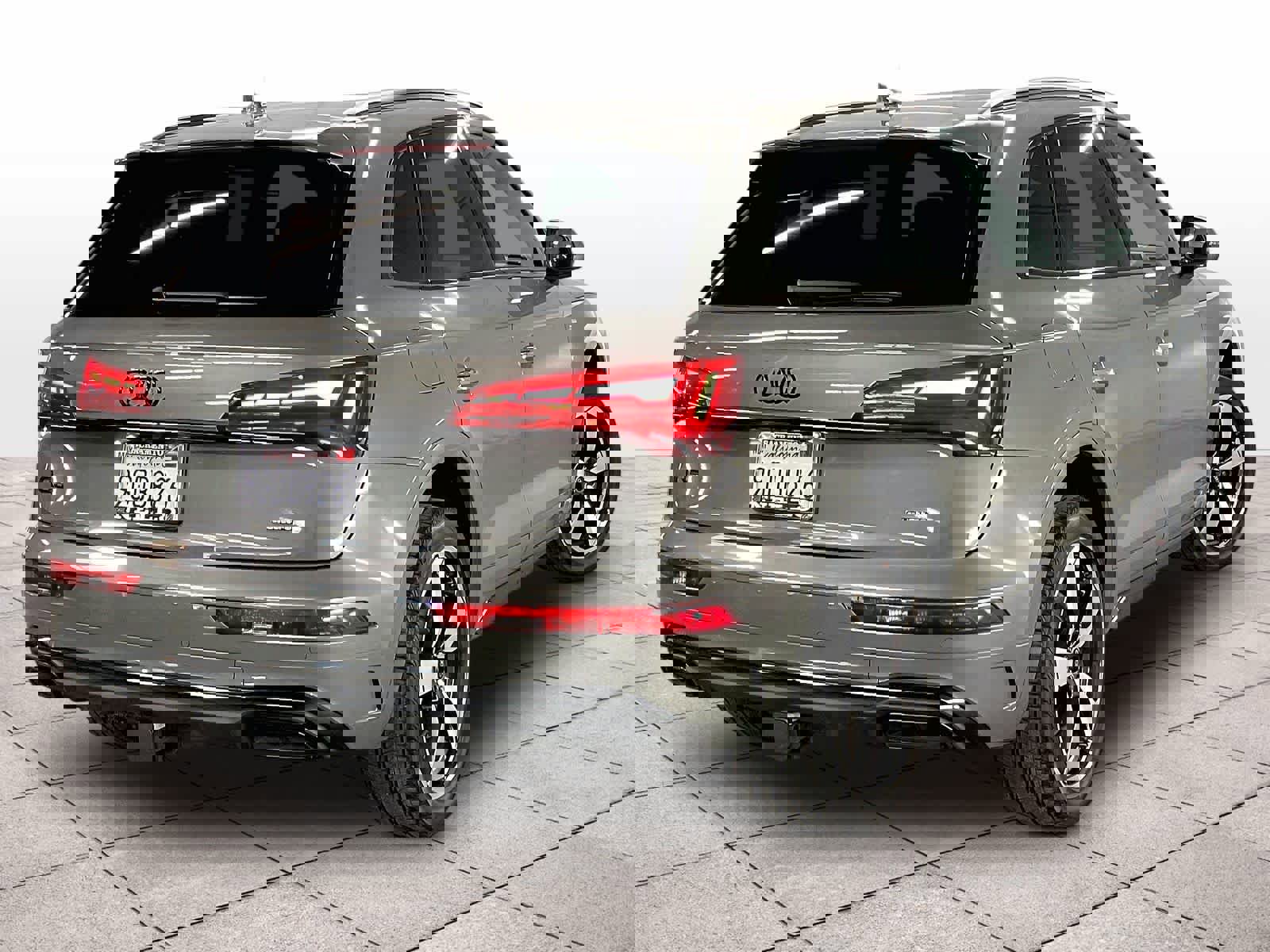 Used 2023 Audi Q5 2.0T Premium Plus w/ Premium Plus Package image 14