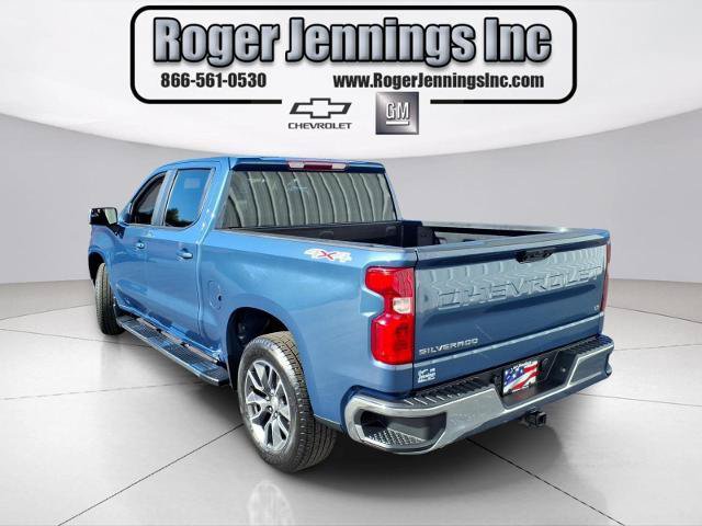 Used 2024 Chevrolet Silverado 1500 LT AWD/4WD image 3