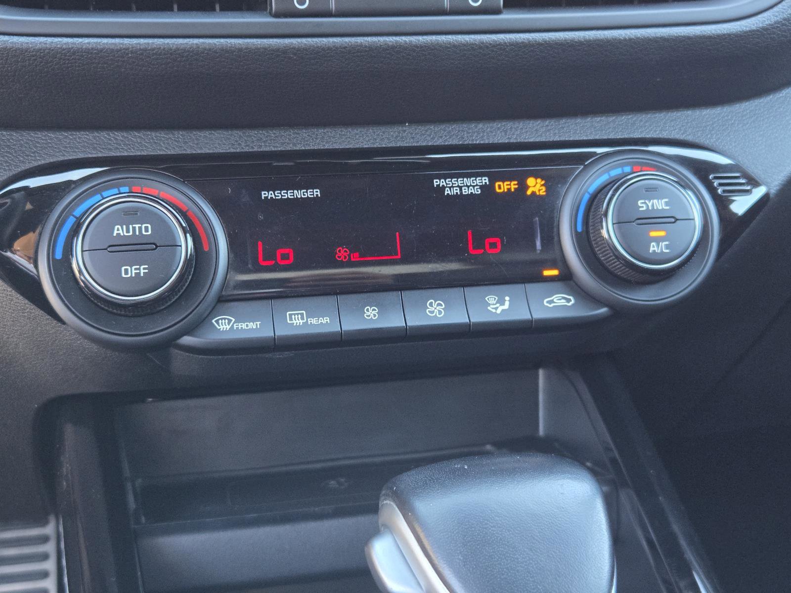 Used 2023 Kia Forte GT-Line w/ GT-Line Premium Package image 12