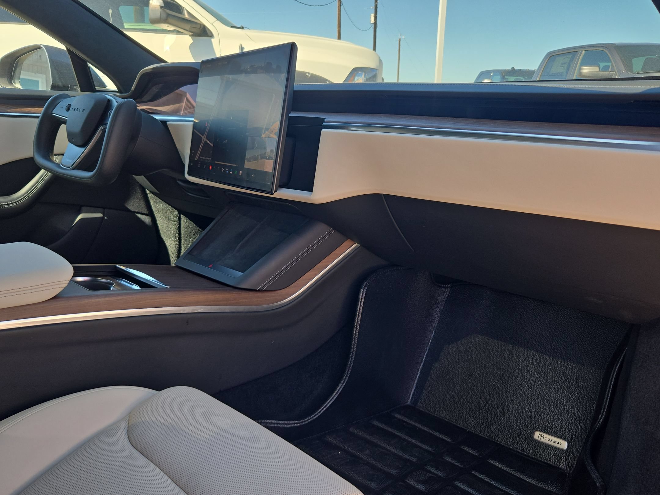 Used 2022 Tesla Model S AWD/4WD image 28