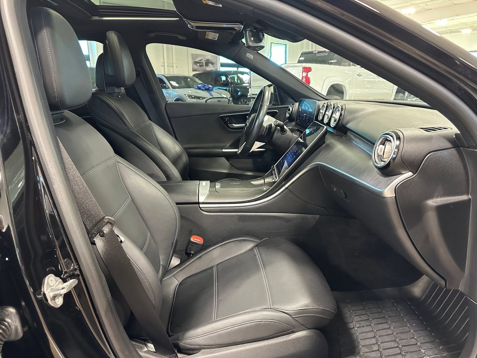 Used 2022 Mercedes-Benz C 300 4MATIC Sedan image 39