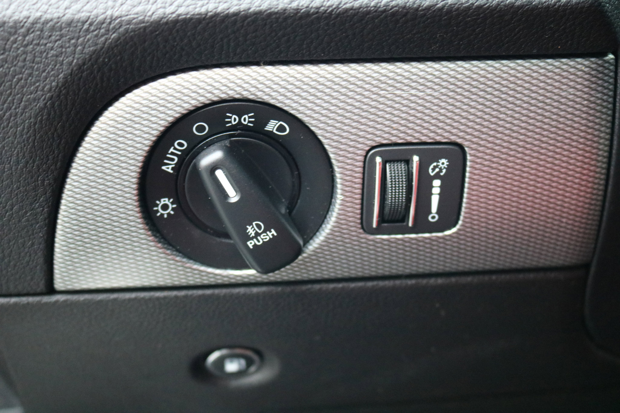 Used 2018 Dodge Durango R/T w/ Trailer Tow Group IV image 19