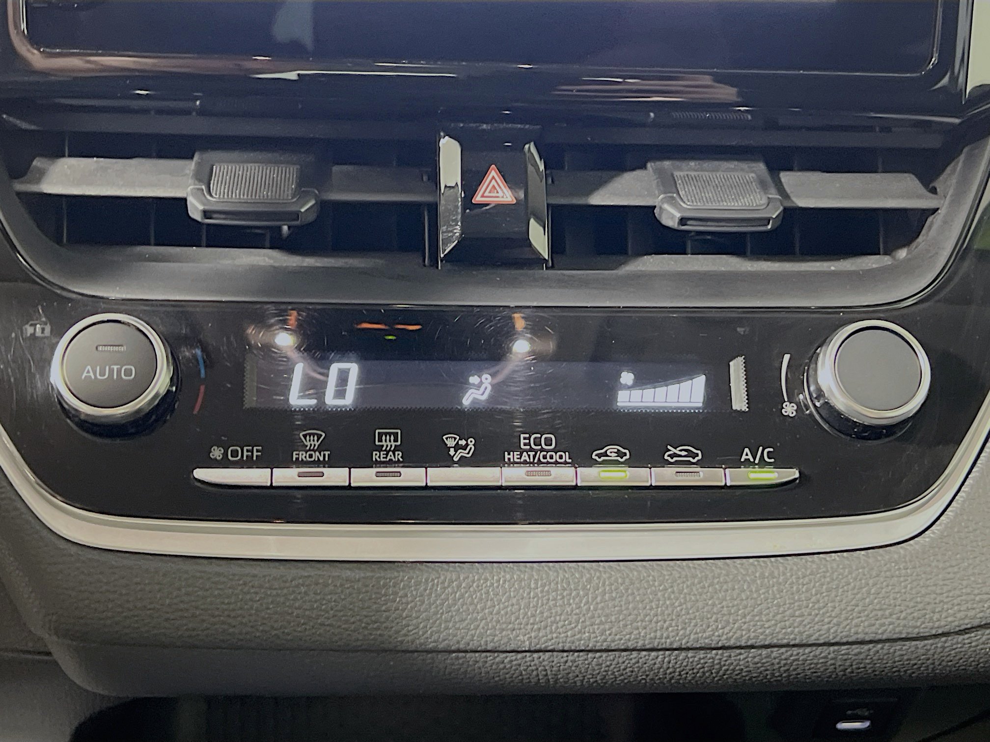 Used 2024 Toyota Corolla LE FWD image 26
