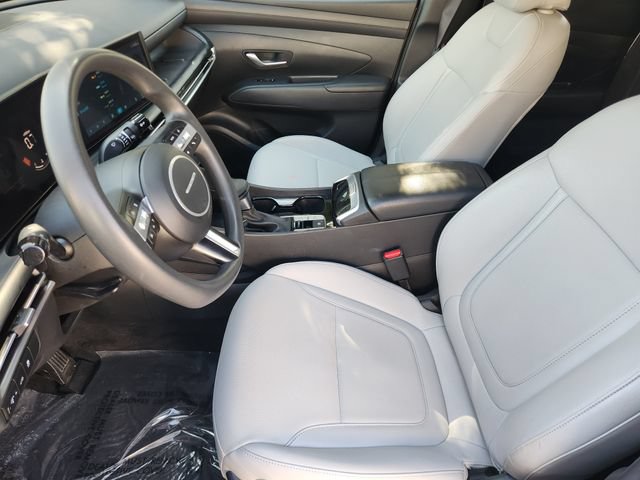 Used 2025 Hyundai Santa Cruz SEL FWD image 4