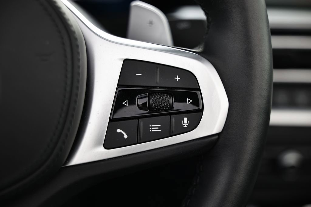 Used 2022 BMW M440i Convertible w/ Premium Package image 37