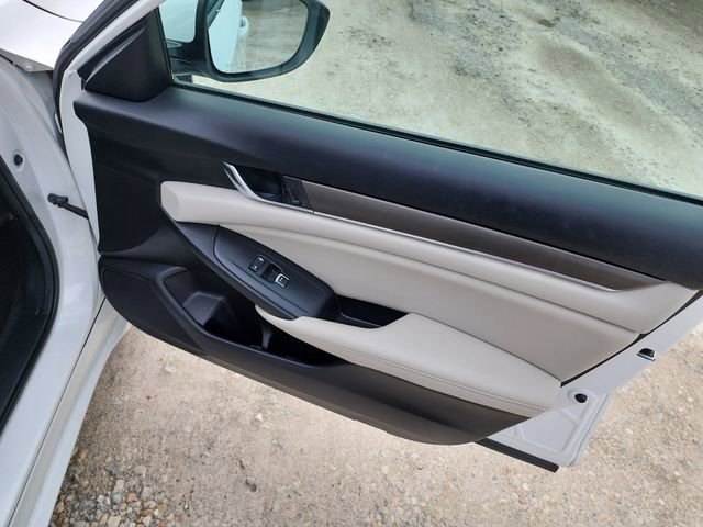 Used 2020 Honda Accord LX image 12