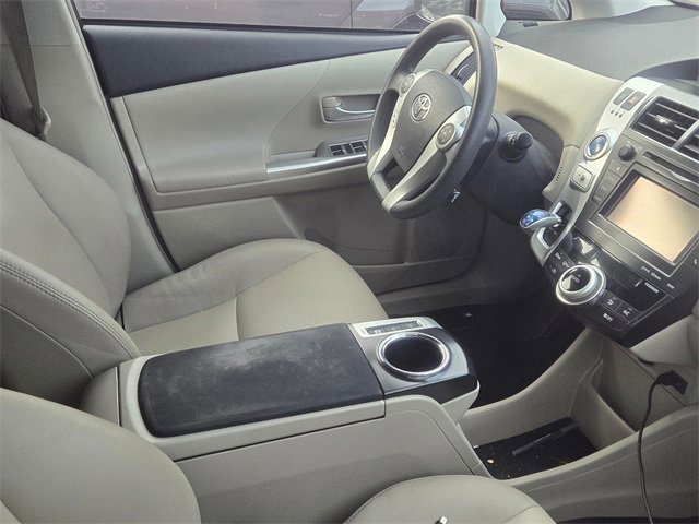 Used 2012 Toyota Prius V Five image 11