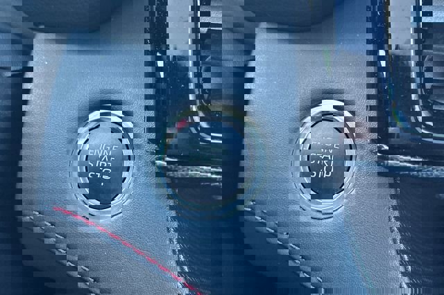 Certified 2025 Toyota Highlander XSE image 30