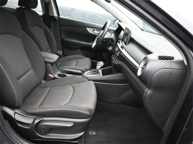 Used 2023 Kia Forte LXS image 7