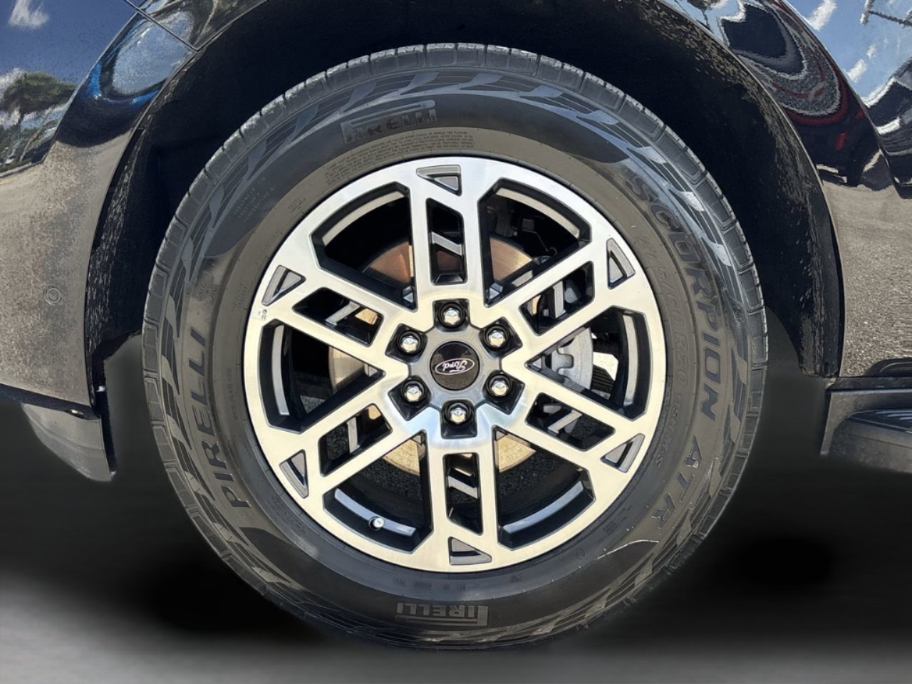 Certified 2025 Ford Expedition Active AWD/4WD image 35