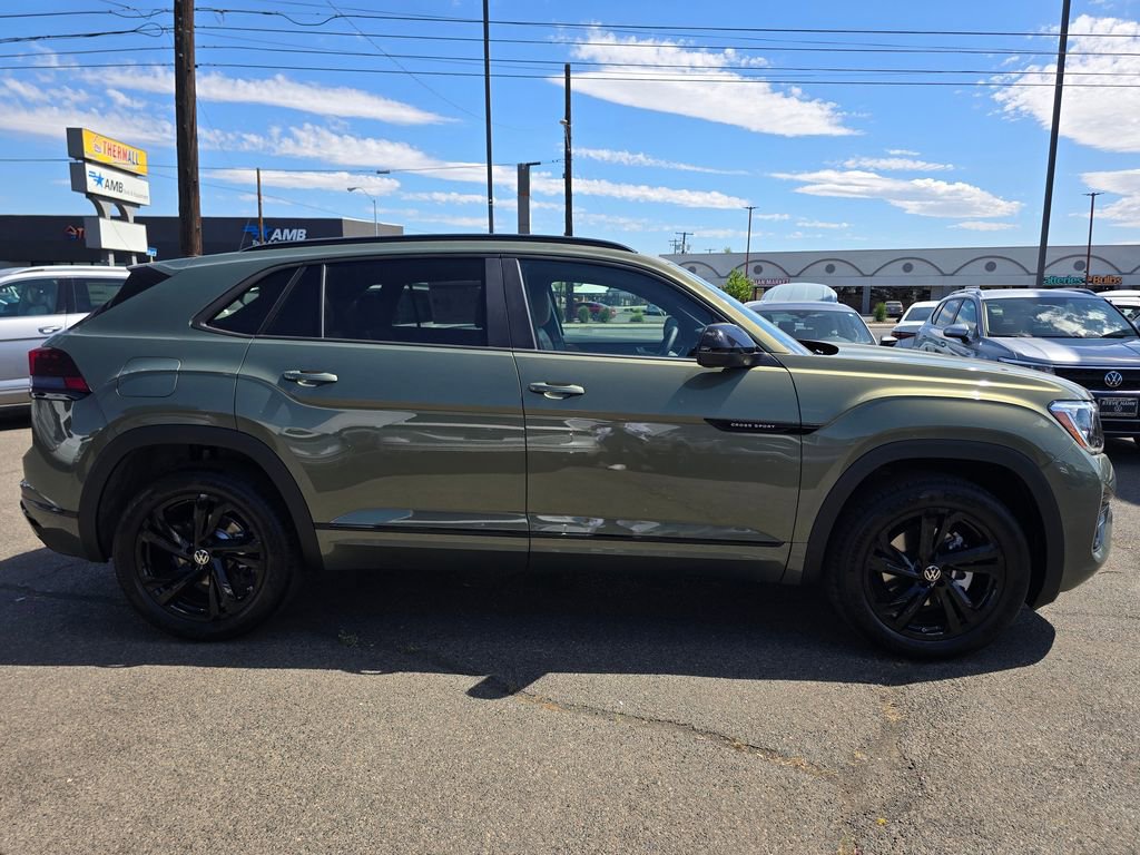 New 2026 Volkswagen Atlas Cross Sport SEL R-Line AWD/4WD image 6
