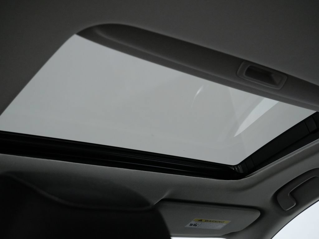 Used 2024 Honda Accord EX image 4