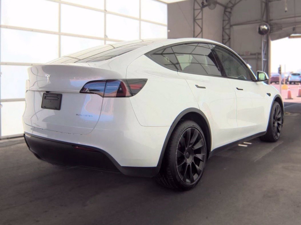 Used 2019 Tesla Model 3 Standard Range Plus RWD image 2