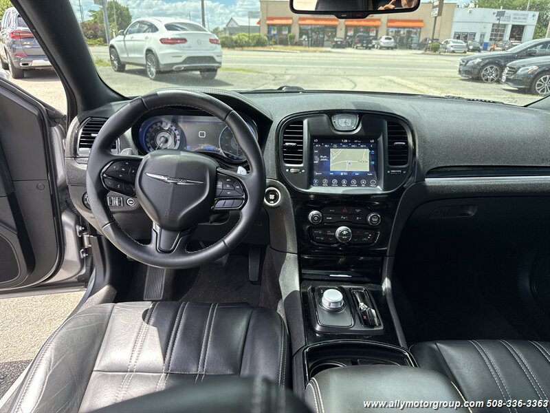 Used 2017 Chrysler 300 S w/ 300S Premium Group AWD/4WD image 18