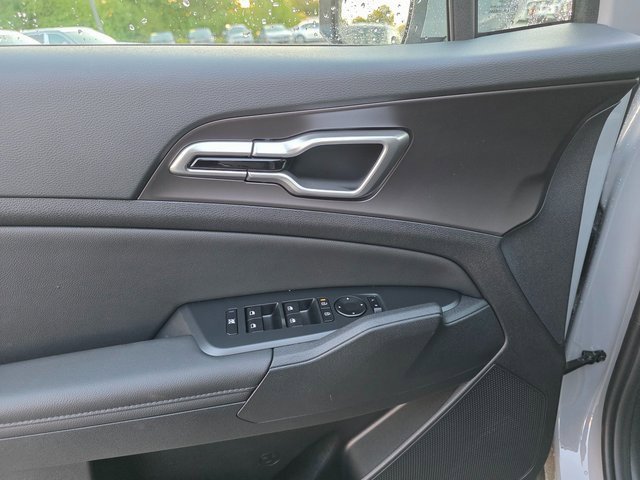 New 2026 Kia Sportage EX image 27