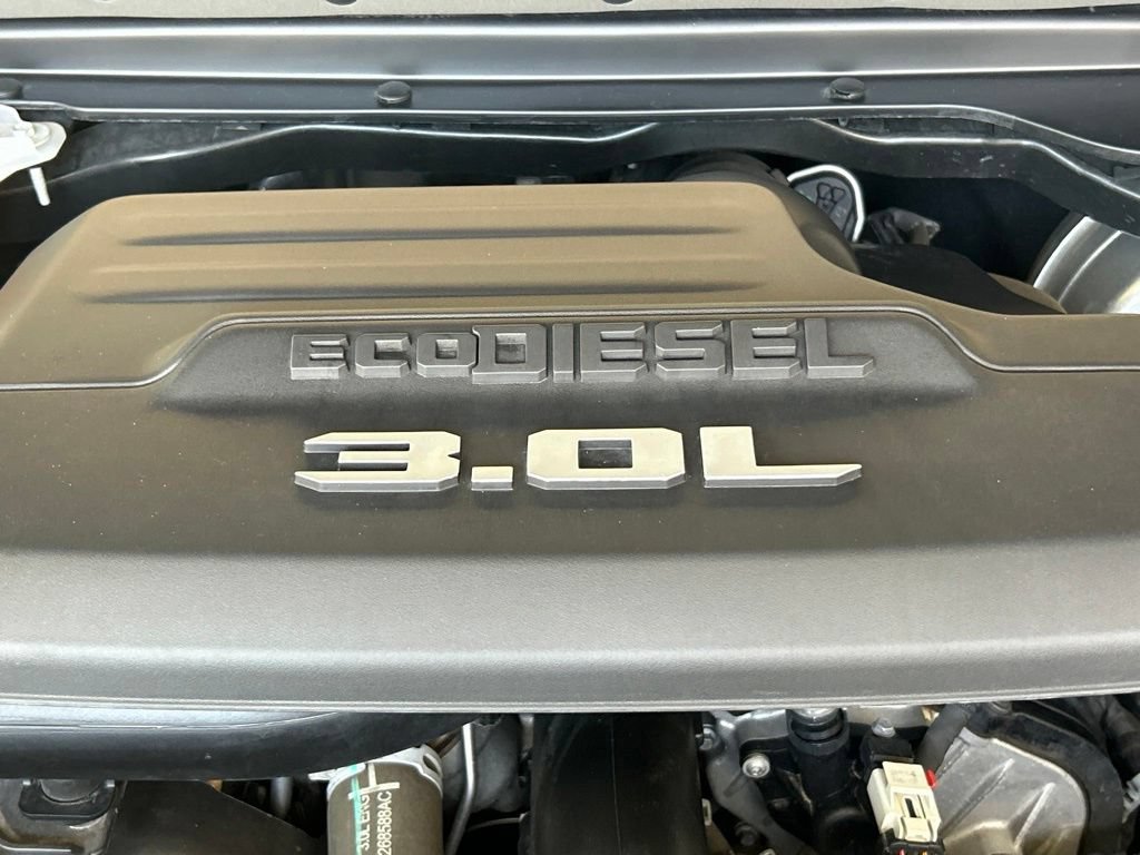 Used 2022 RAM 1500 Laramie AWD/4WD image 12