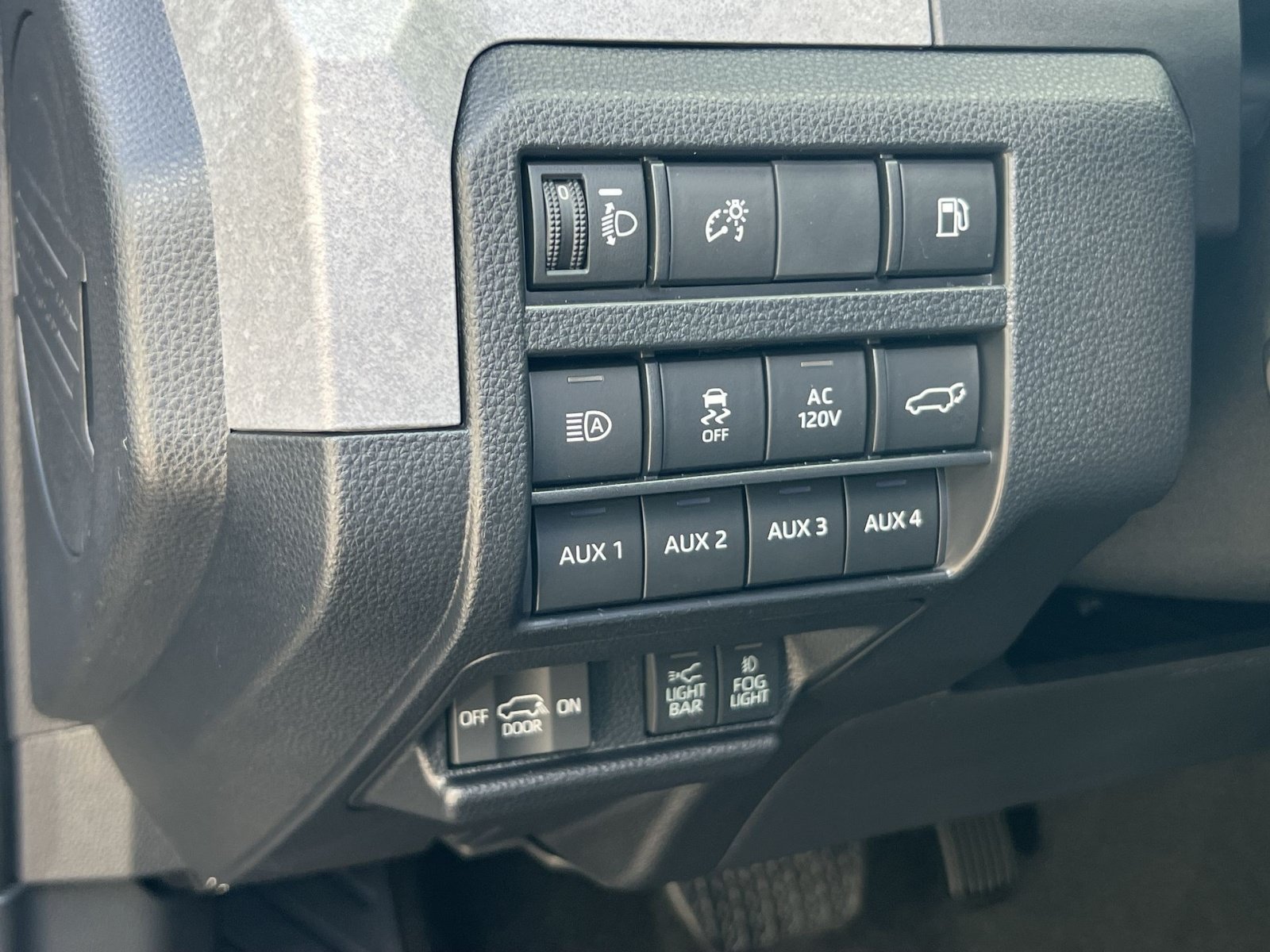 New 2026 Toyota 4Runner Trailhunter AWD/4WD image 23