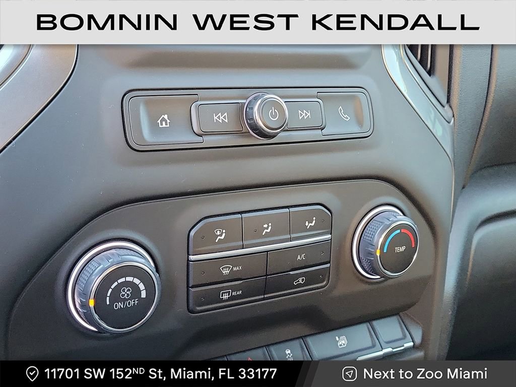 Used 2025 Chevrolet Silverado 2500 Custom w/ Custom Value Package image 18