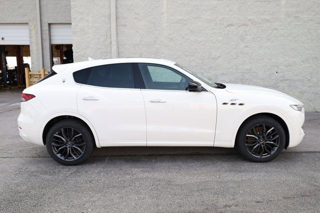 New 2024 Maserati Levante GT Ultima image 4