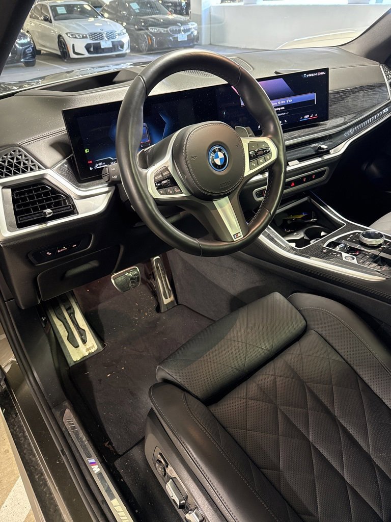 Used 2024 BMW X5 xDrive50e w/ Executive Package image 11