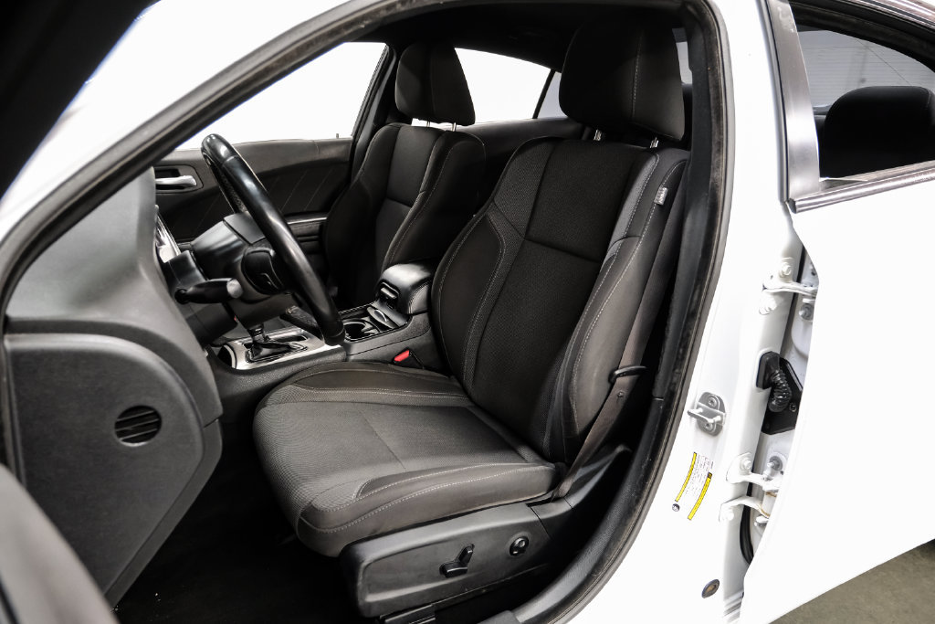 Used 2020 Dodge Charger SXT RWD image 29