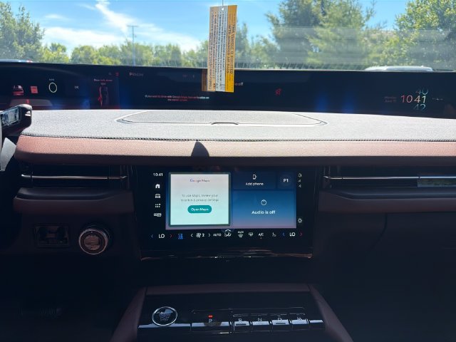New 2026 Lincoln Navigator Reserve AWD/4WD image 19