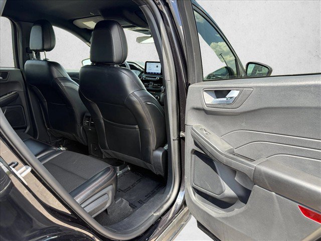 Used 2025 Ford Escape ST-Line AWD/4WD image 22