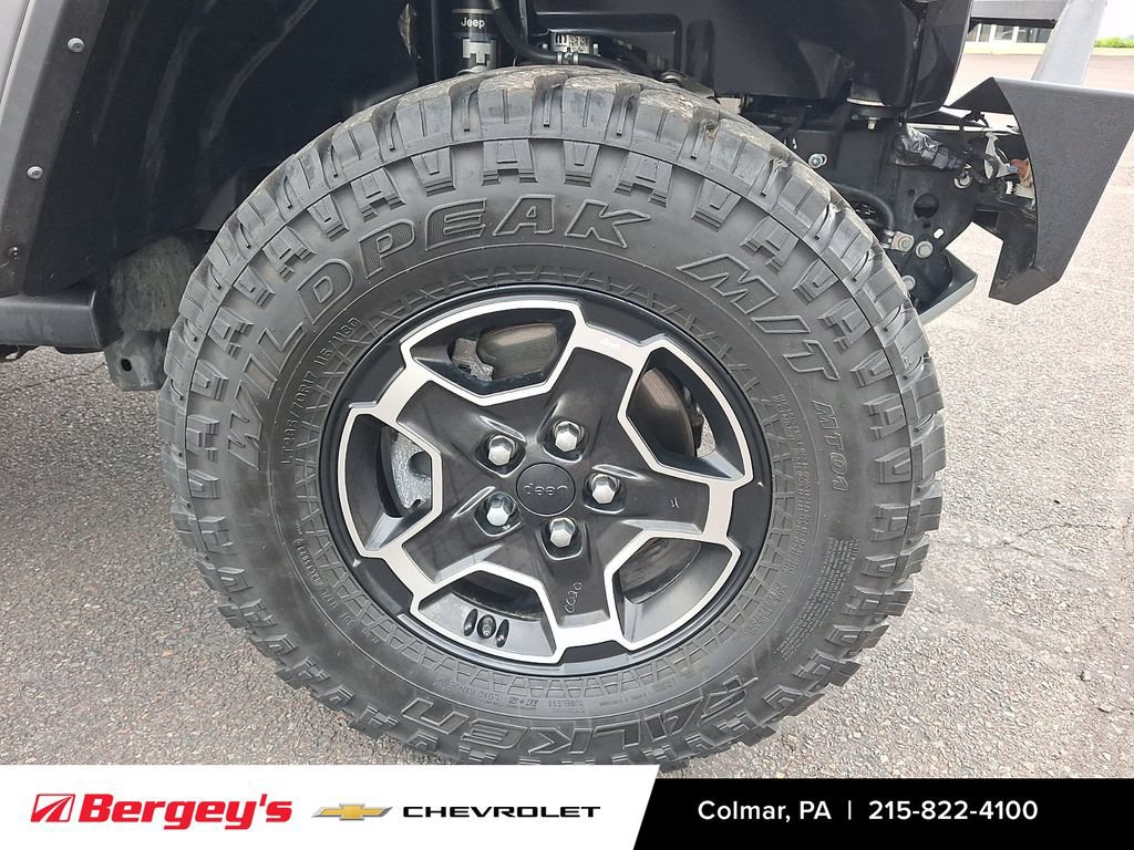 Used 2023 Jeep Gladiator Mojave w/ Cold Weather Group AWD/4WD image 10