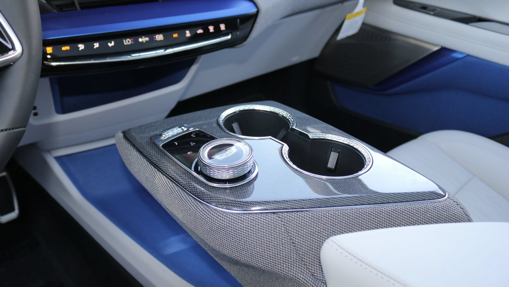 New 2027 Cadillac Optiq Premium Luxury RWD image 27