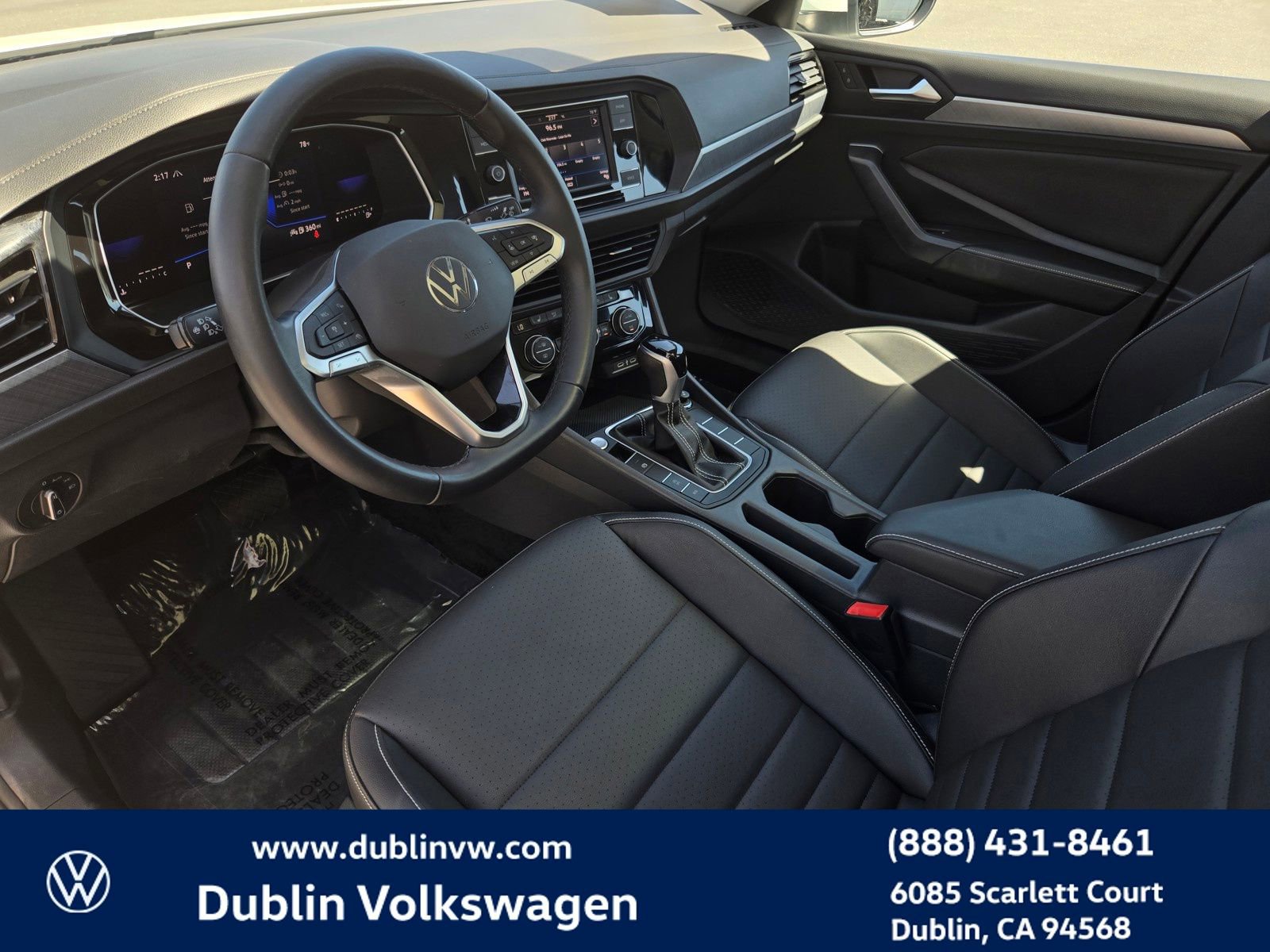 Certified 2024 Volkswagen Jetta SE w/ Panoramic Sunroof Package FWD image 9