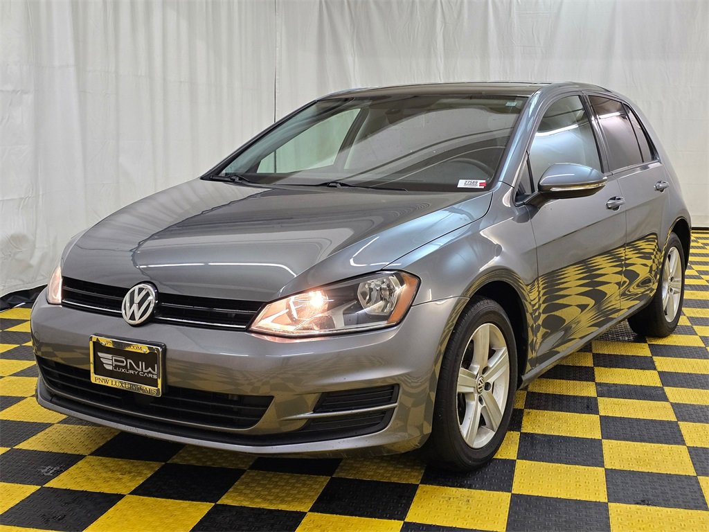 Used 2017 Volkswagen Golf Wolfsburg Edition image 7
