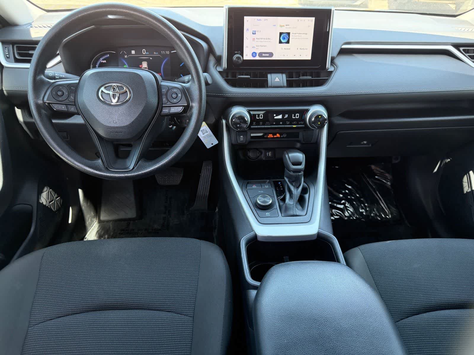 Used 2023 Toyota RAV4 LE AWD/4WD image 29