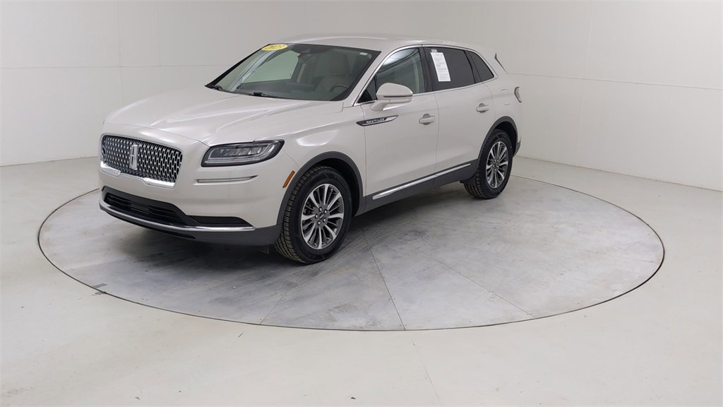 Used 2023 Lincoln Nautilus AWD w/ Premium Package image 20