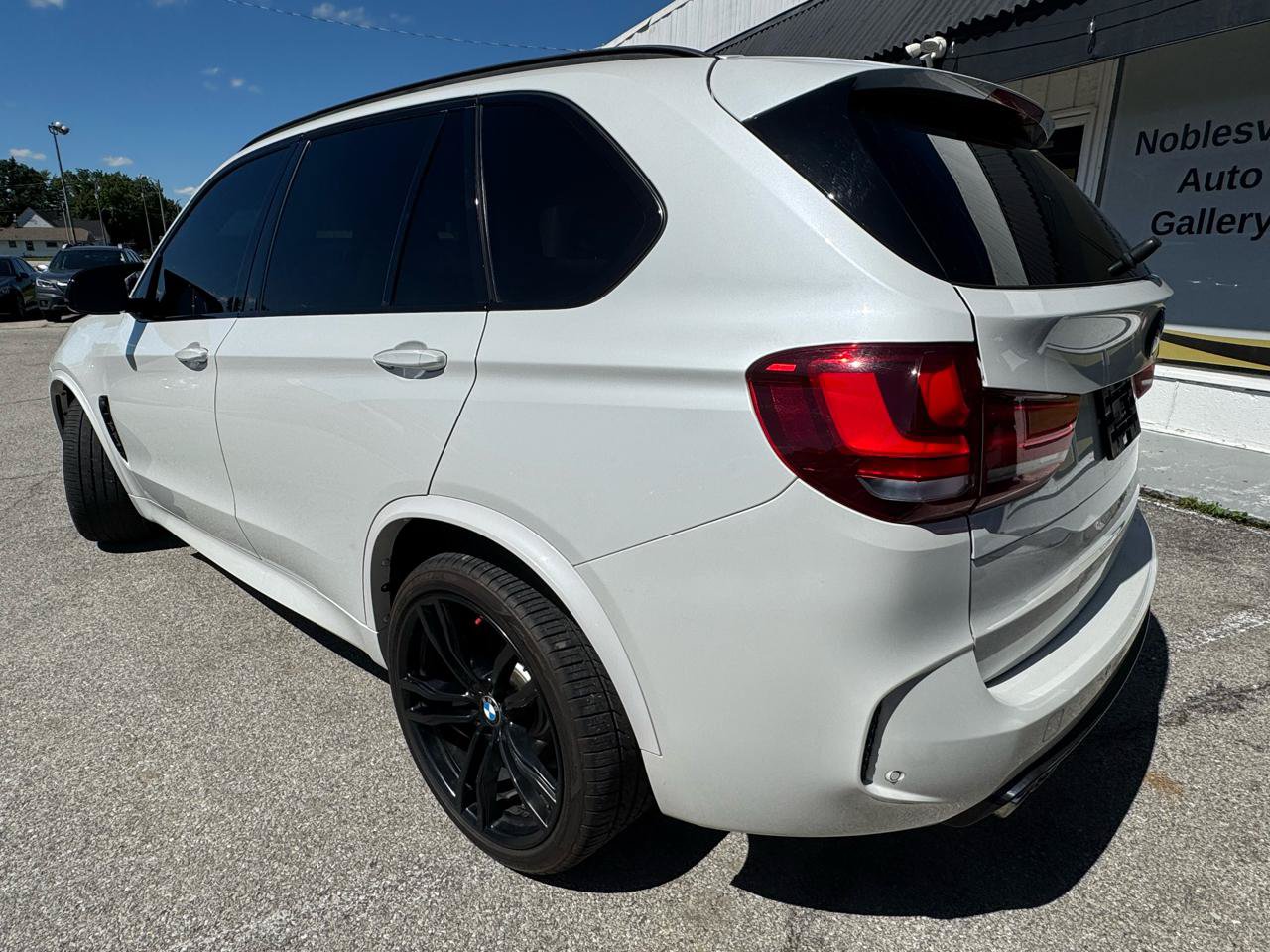 Used 2016 BMW X5 M AWD/4WD image 6