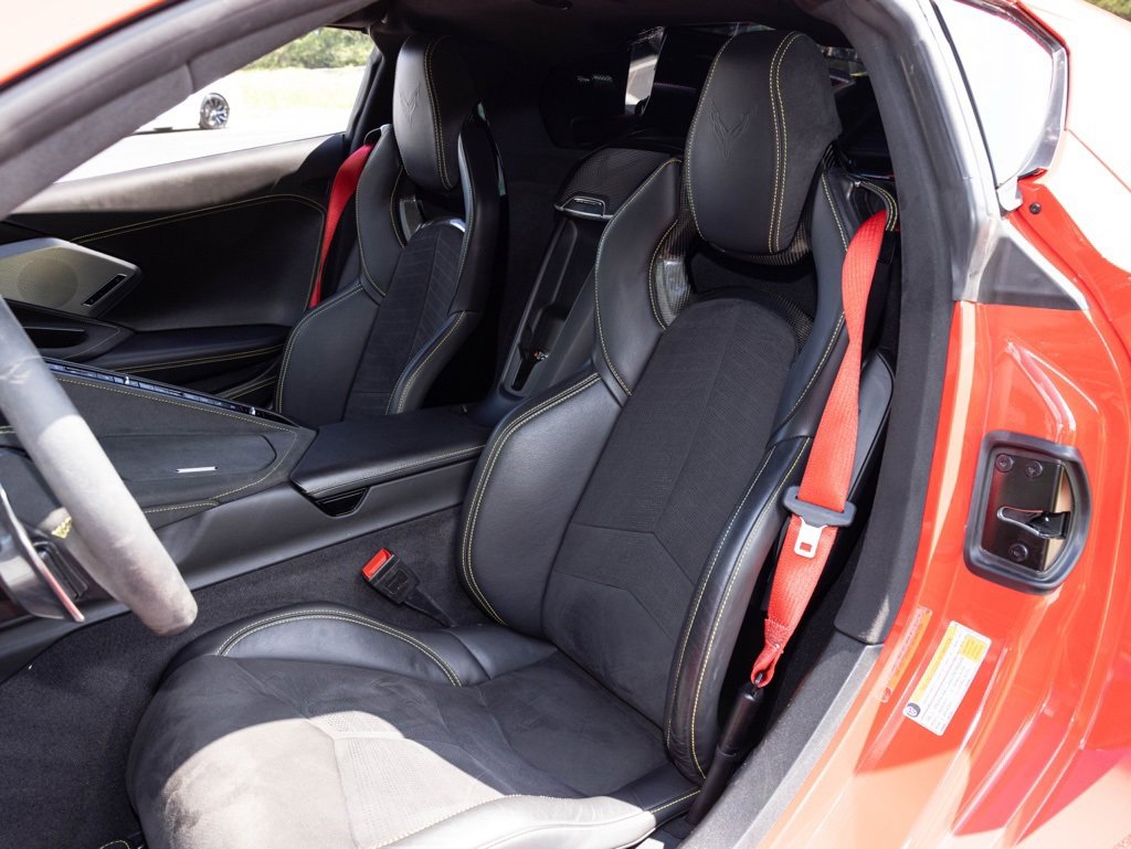 Used 2020 Chevrolet Corvette Stingray Premium Cpe w/ 3LT Preferred Equipment Group image 3