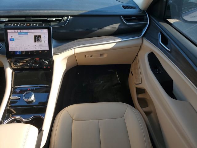 Certified 2022 Jeep Grand Cherokee L Limited image 23