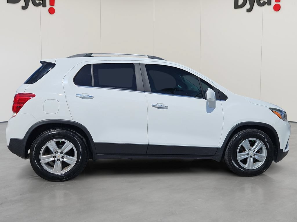 Certified 2020 Chevrolet Trax LT w/ Driver Confidence Package FWD image 6