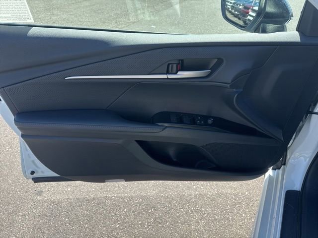 Used 2025 Toyota Camry XSE image 11