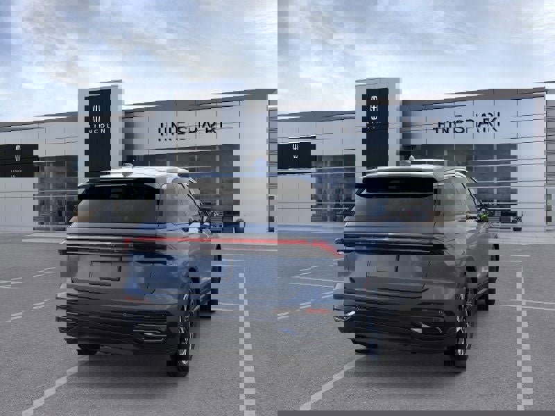 New 2026 Lincoln Nautilus Premier image 8