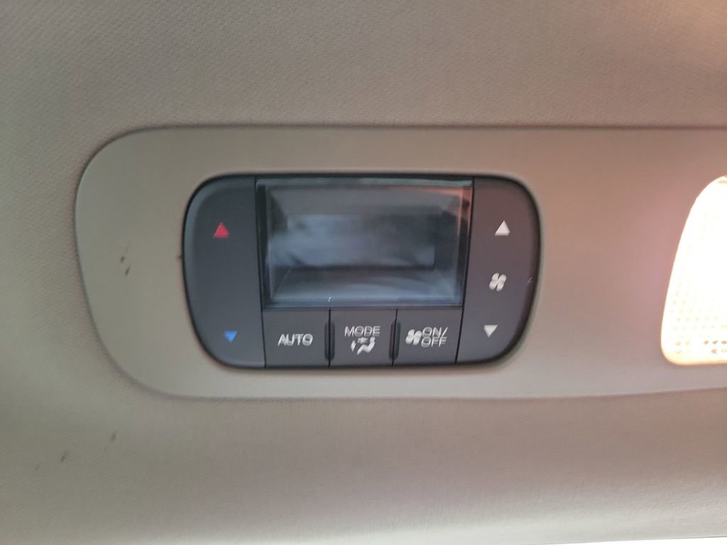 Used 2023 Honda Odyssey Elite image 27