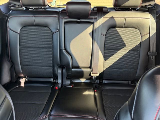 Used 2025 Ford Escape ST-Line image 28