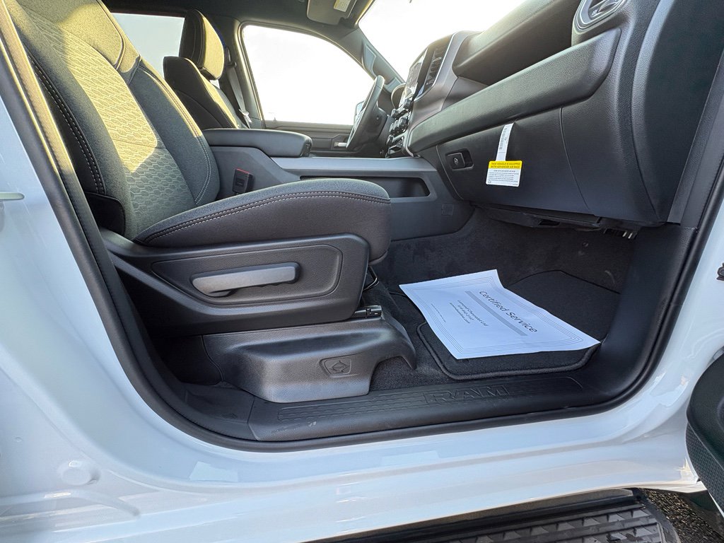 New 2026 RAM 1500 Express image 32