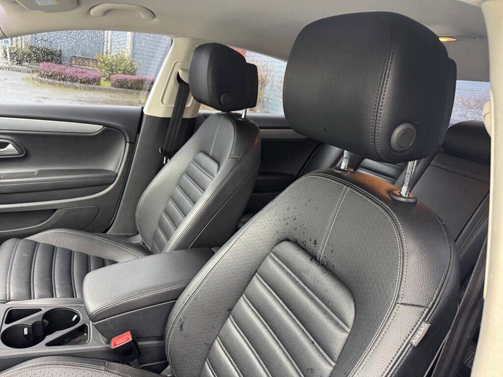 Used 2015 Volkswagen CC Sport image 17