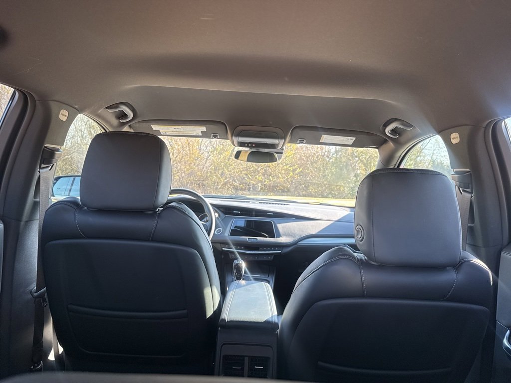 Used 2023 Cadillac XT4 Premium Luxury image 42