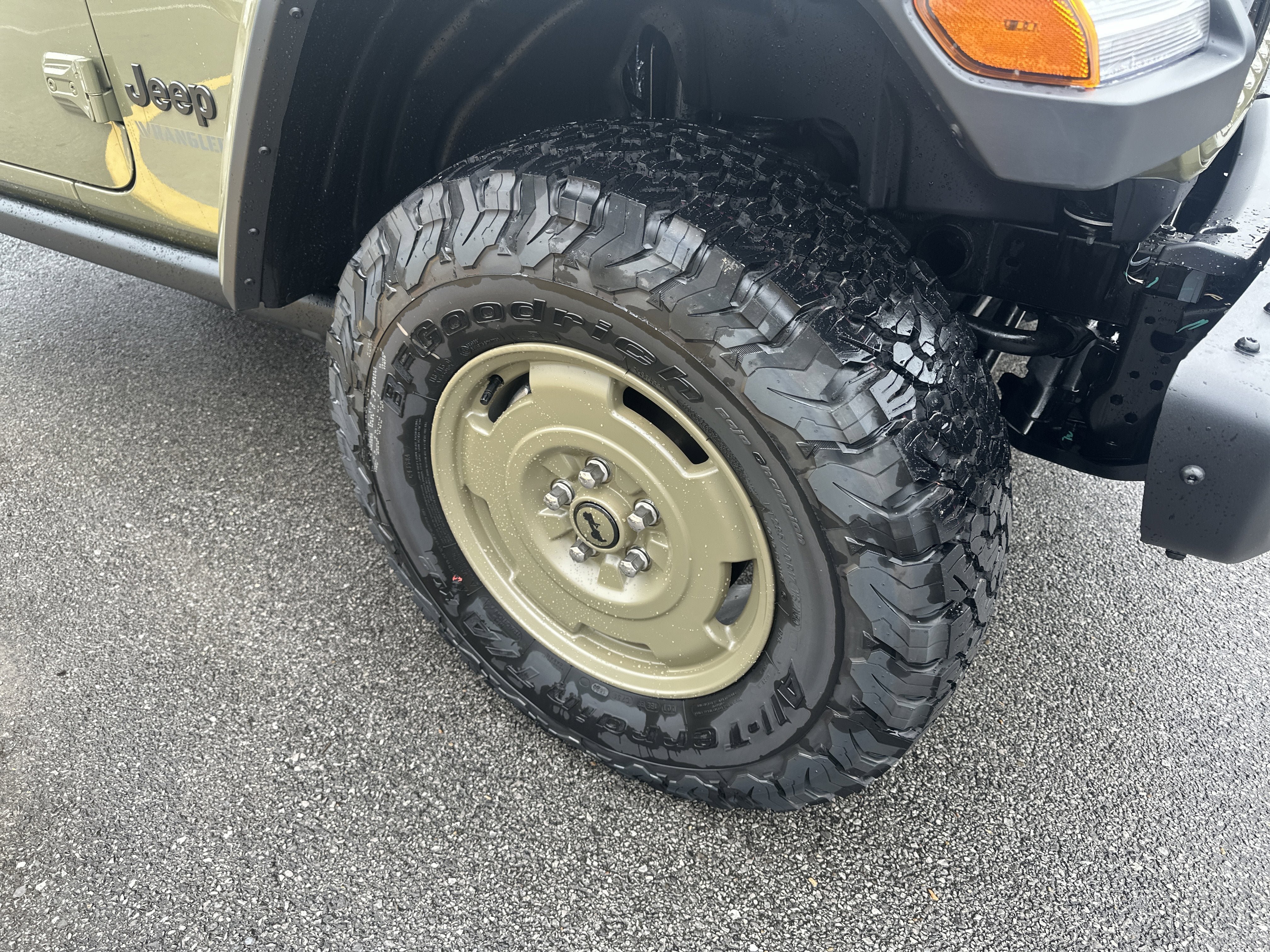 New 2026 Jeep Wrangler Unlimited Sport AWD/4WD image 34