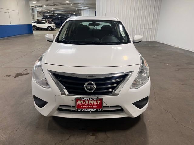 Used 2019 Nissan Versa SV FWD image 8
