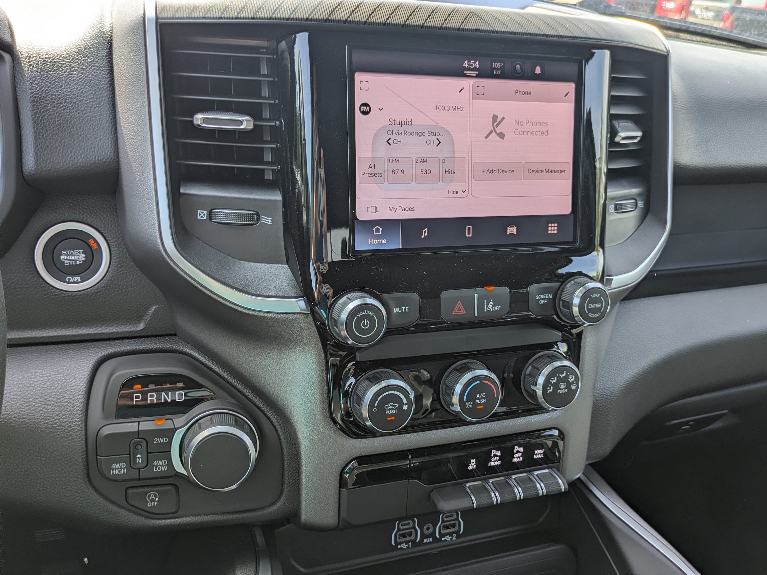 New 2026 RAM 1500 Express AWD/4WD image 10